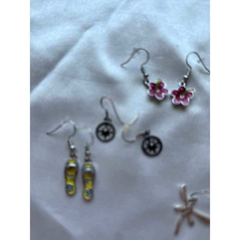 Earrings - Picture 2 of 3